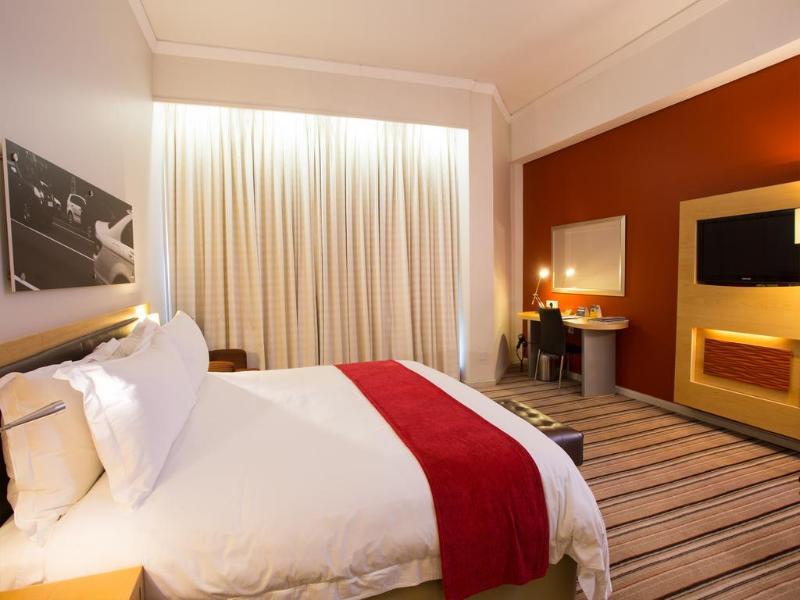 Protea Hotel By Marriott Gaborone Masa Square Exterior foto