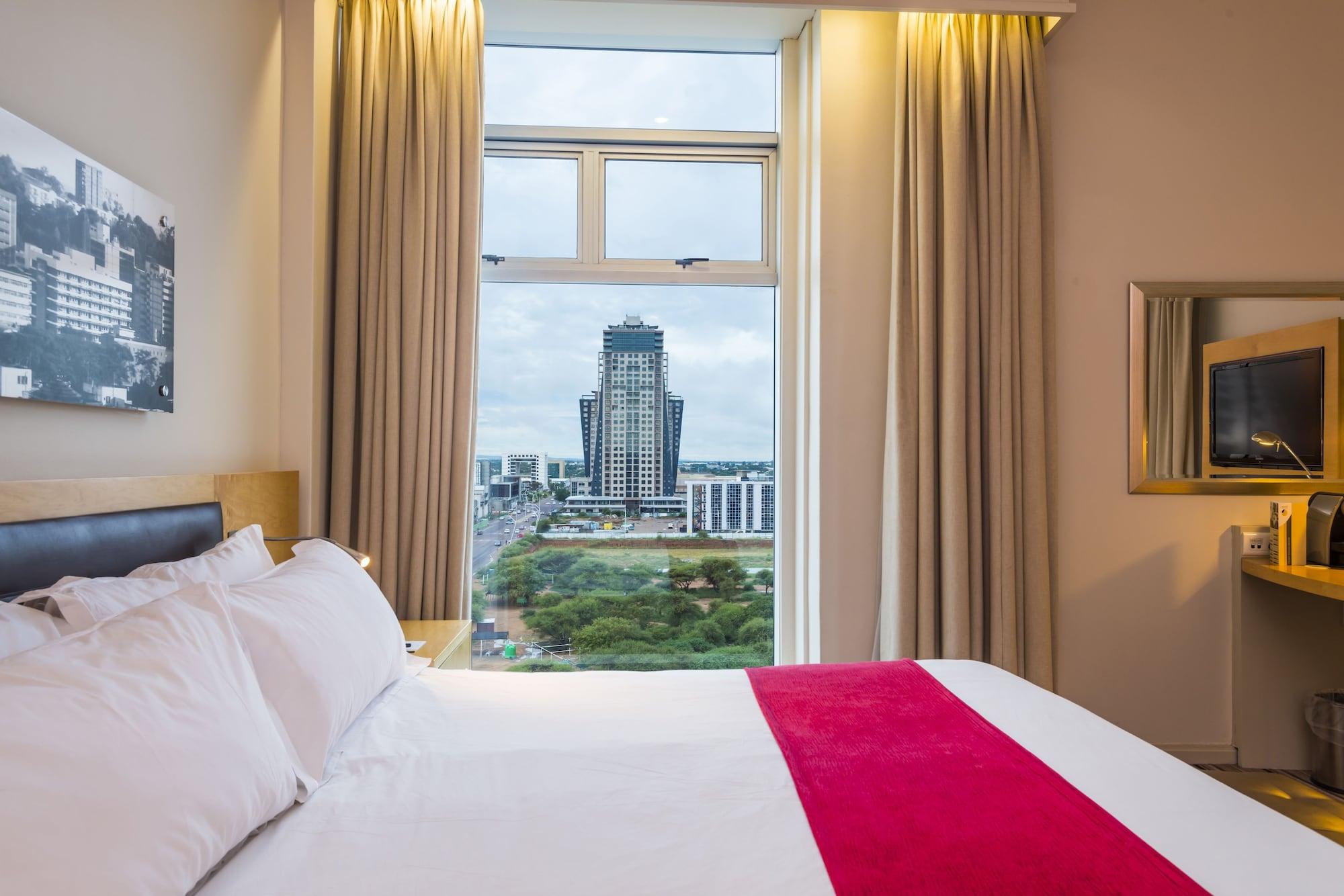 Protea Hotel By Marriott Gaborone Masa Square Exterior foto